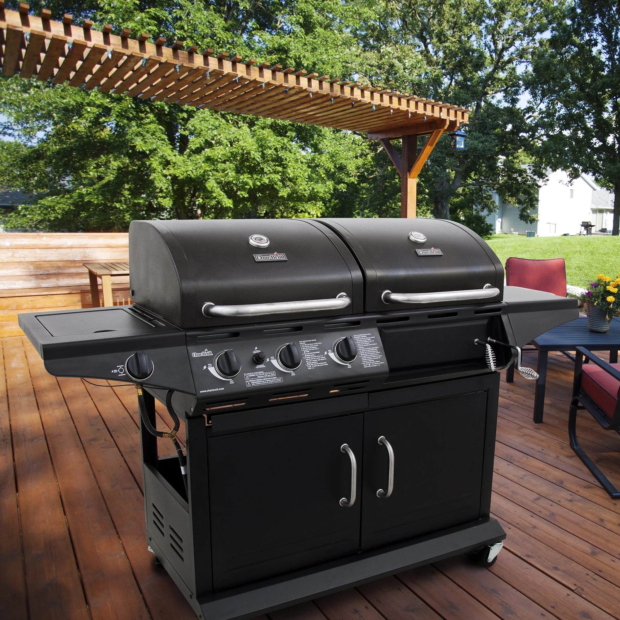 Deluxe Charcoal & Gas Combo Grill